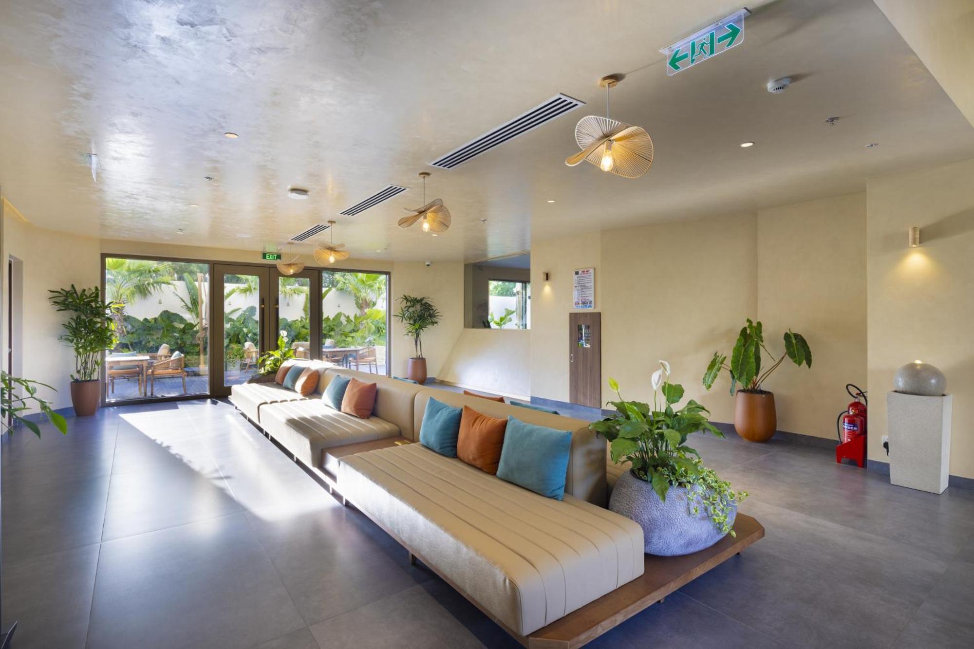 Iconic Long Hai Hotel Exterior photo