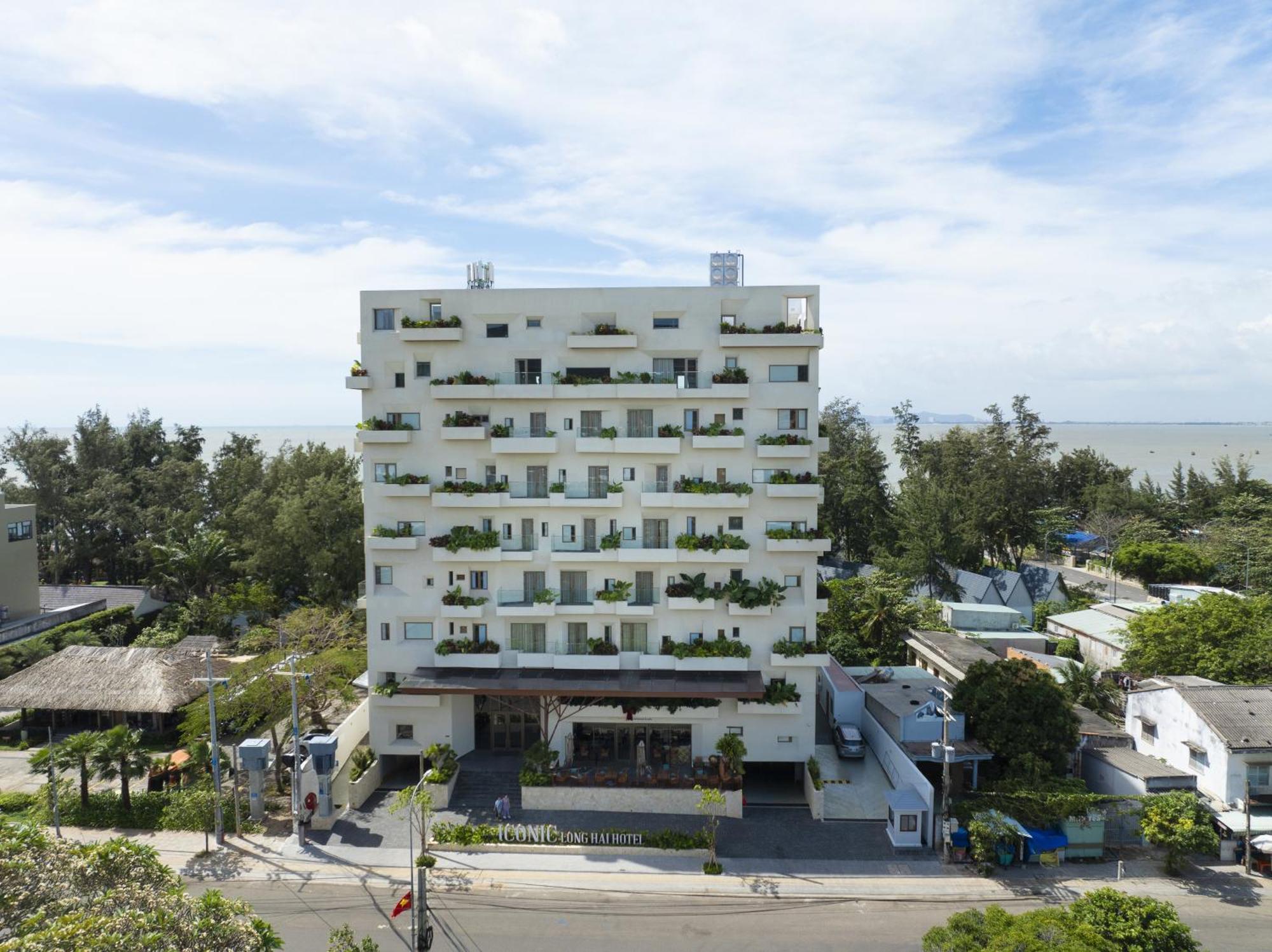 Iconic Long Hai Hotel Exterior photo