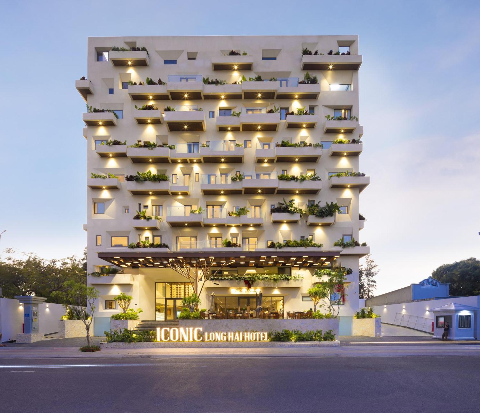 Iconic Long Hai Hotel Exterior photo